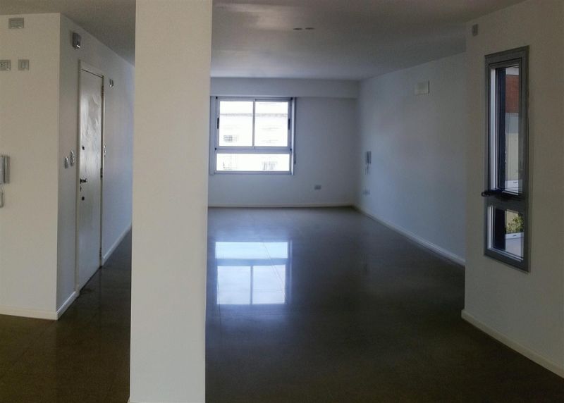 Plaza Italia e/ 7 y Diag. 74 100 - Building Inmobiliaria — foto 2