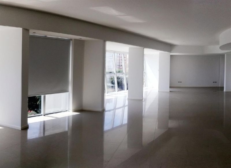 Plaza Italia e/ 7 y Diag. 74 100 - Building Inmobiliaria