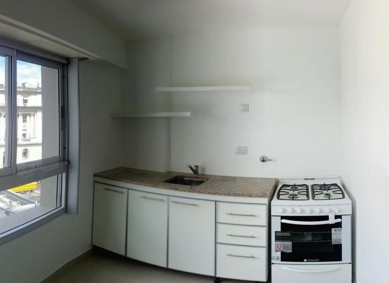 Plaza Italia e/ 7 y Diag. 74 100 - Building Inmobiliaria — foto 3