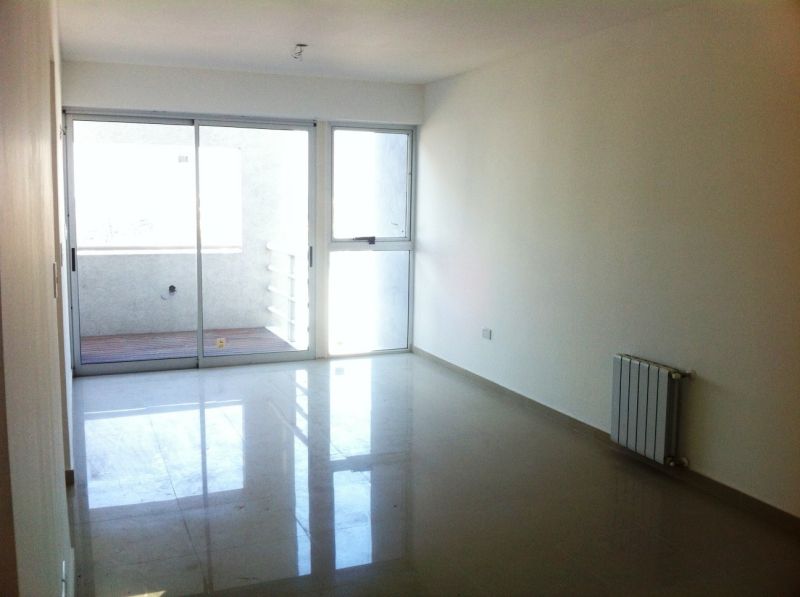 44 e/ 27 y 28 1600 - Building Inmobiliaria