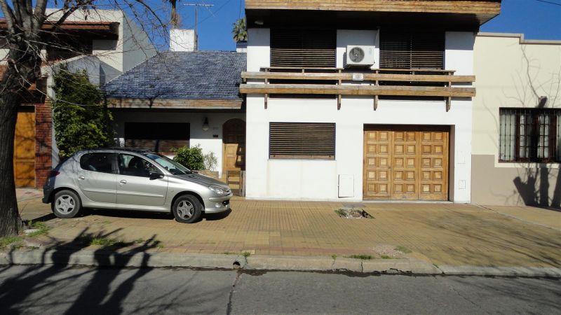 118 e/ 37 y 38 200 - Building Inmobiliaria