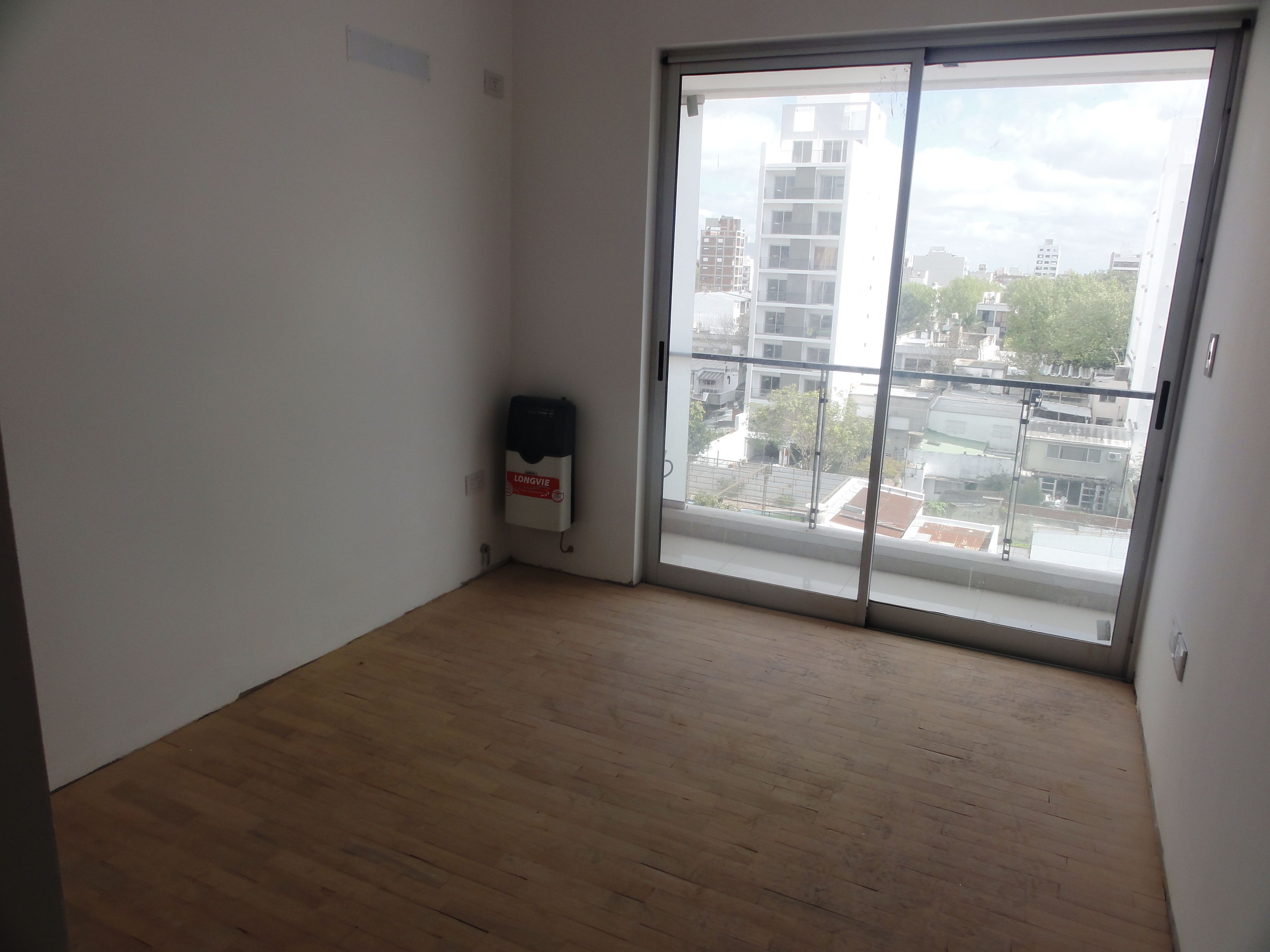 CALLE 43, N° 771 (10 Y 11) 700 - Building Inmobiliaria — foto 4