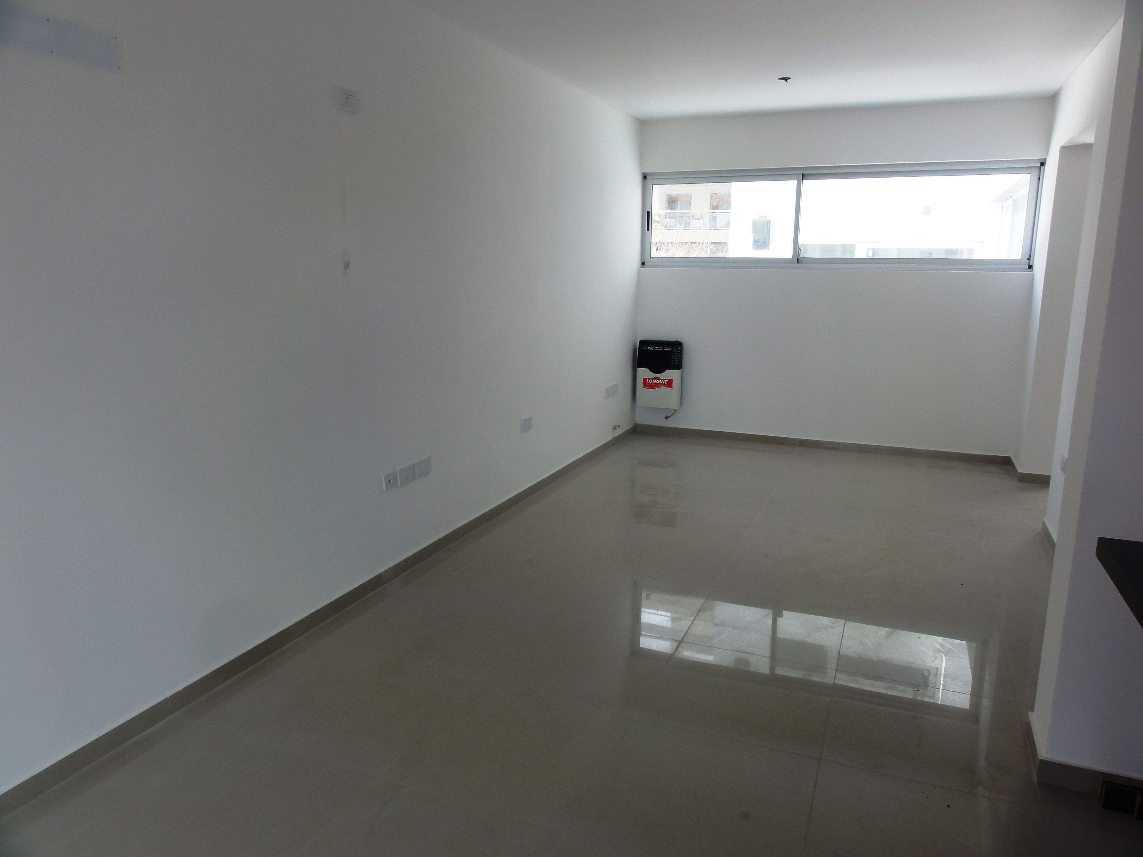 CALLE 43, N° 771 (10 Y 11) 700 - Building Inmobiliaria — foto 2