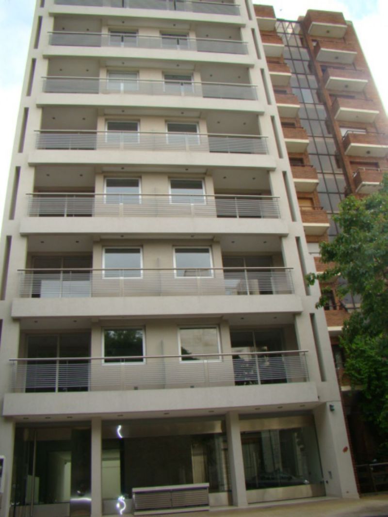 12 e/ 44 y 45 600 - Building Inmobiliaria