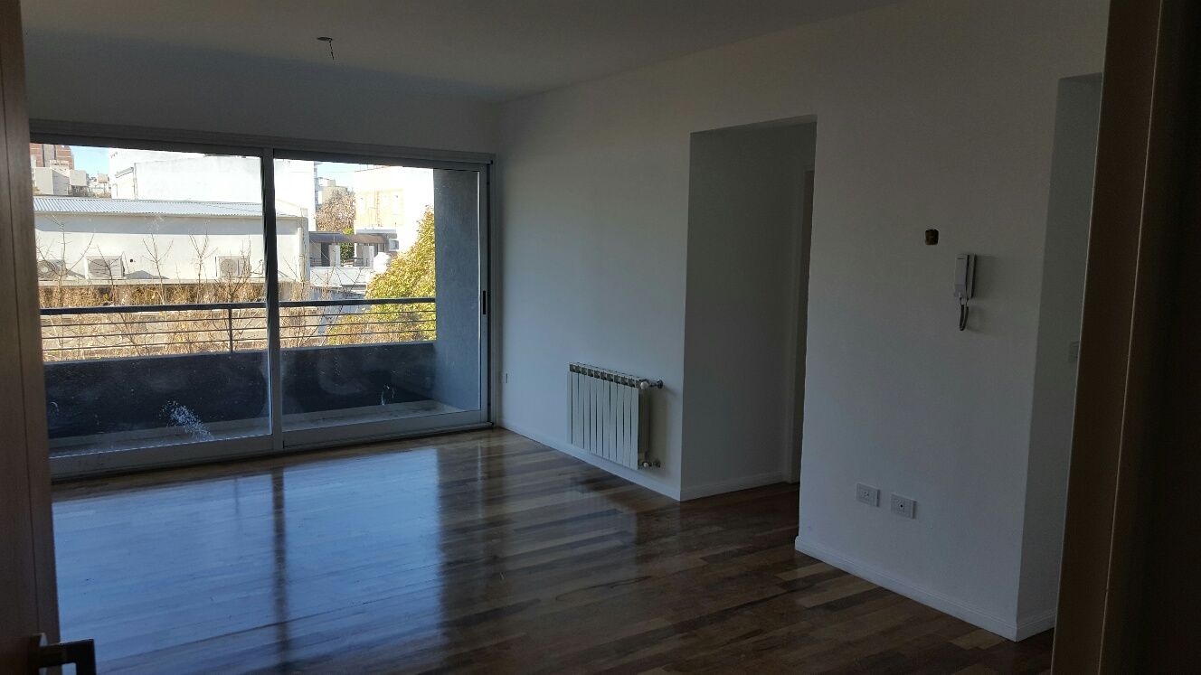 40 e/8 y 9 - Building Inmobiliaria