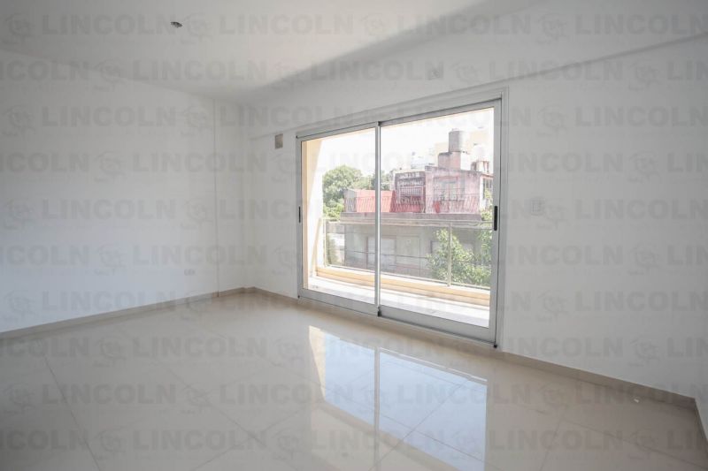 Los Pirineos 1300 - Lincoln Propiedades — foto 4