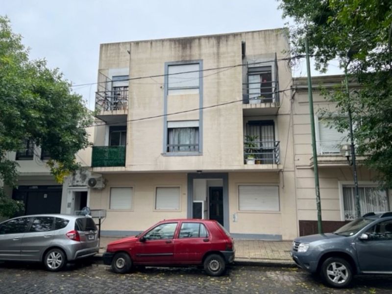 41 e/ 9 y 10 700 - Predovan Propiedades