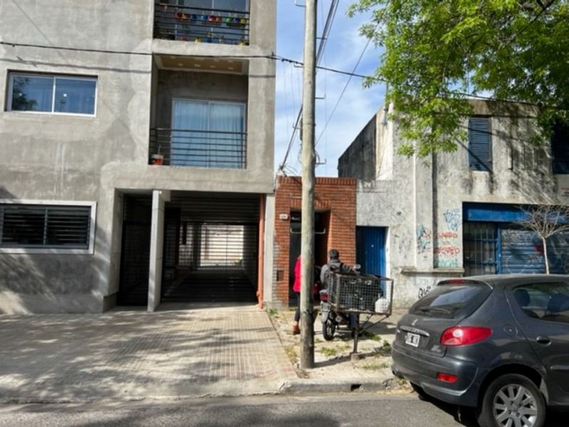 16 e/ 66 y 67 1668 100 - Predovan Propiedades
