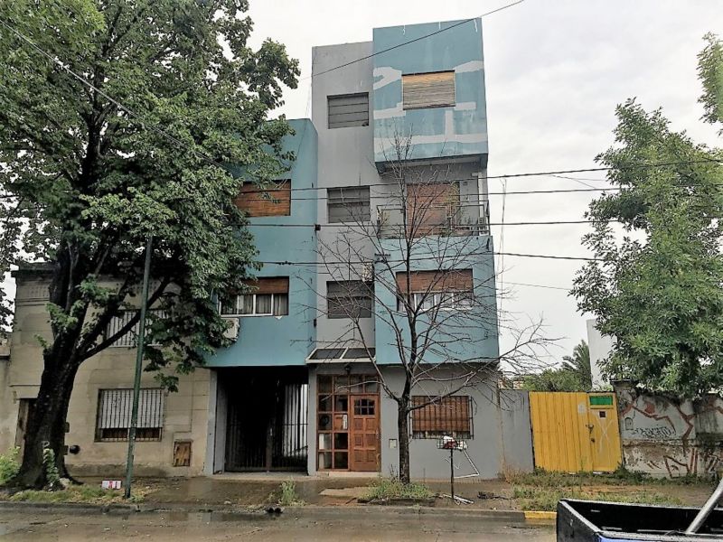 70 e/ 10 y 11 700 - Predovan Propiedades