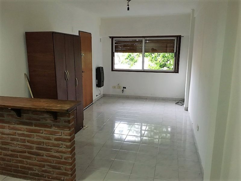 70 e/ 10 y 11 700 - Predovan Propiedades — foto 2