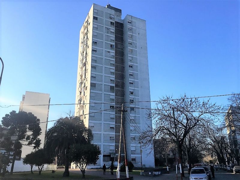 65 esquina 12 800 - Predovan Propiedades