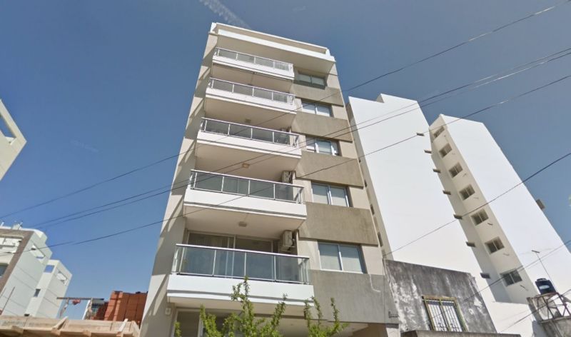 8 e/ 32 y 33 00 - Predovan Propiedades