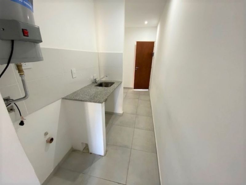 42 e/ 13 y 14 900 - Predovan Propiedades — foto 10