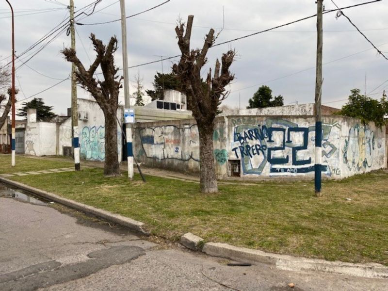 62 esquina 144 2400 - Predovan Propiedades