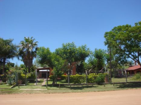 Av.costanera entre Yapeyu y Lapacho. - Weekend Inmobiliaria - 2