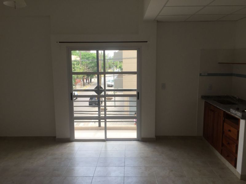 Peron 600 - Curto Propiedades — foto 3