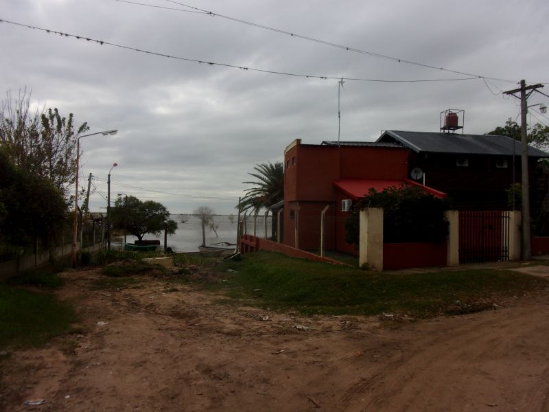 VENDO CASA - BARRIO LA TOMA - CORONDA. A 50 METROS DEL RÍO. - Inmobiliaria Zucco — foto 13