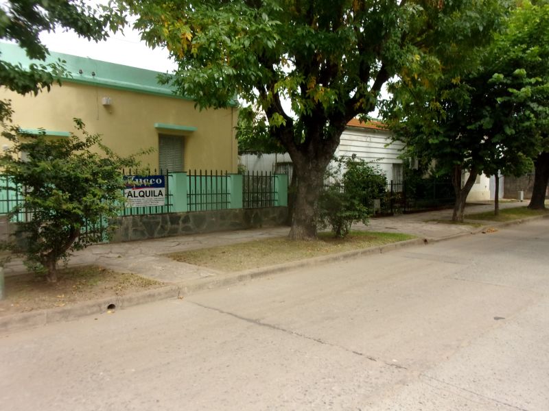 Hipólito Irigoyen 1400 - Inmobiliaria Zucco — foto 2