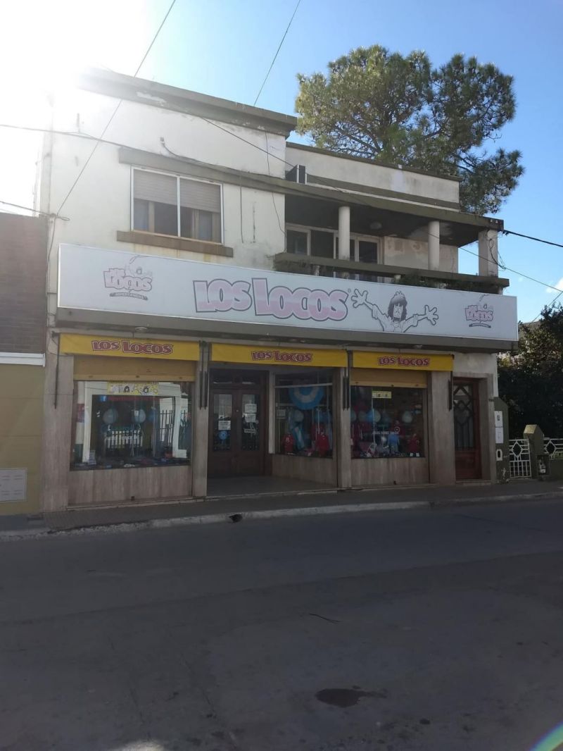 En Venta Local Comercial y Casa en Planta Alta - Inmobiliaria Zucco - 3