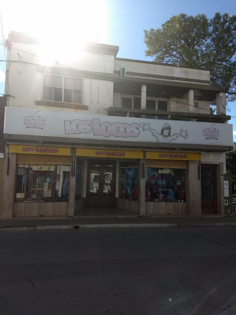 En Venta Local Comercial y Casa en Planta Alta - Inmobiliaria Zucco - 2