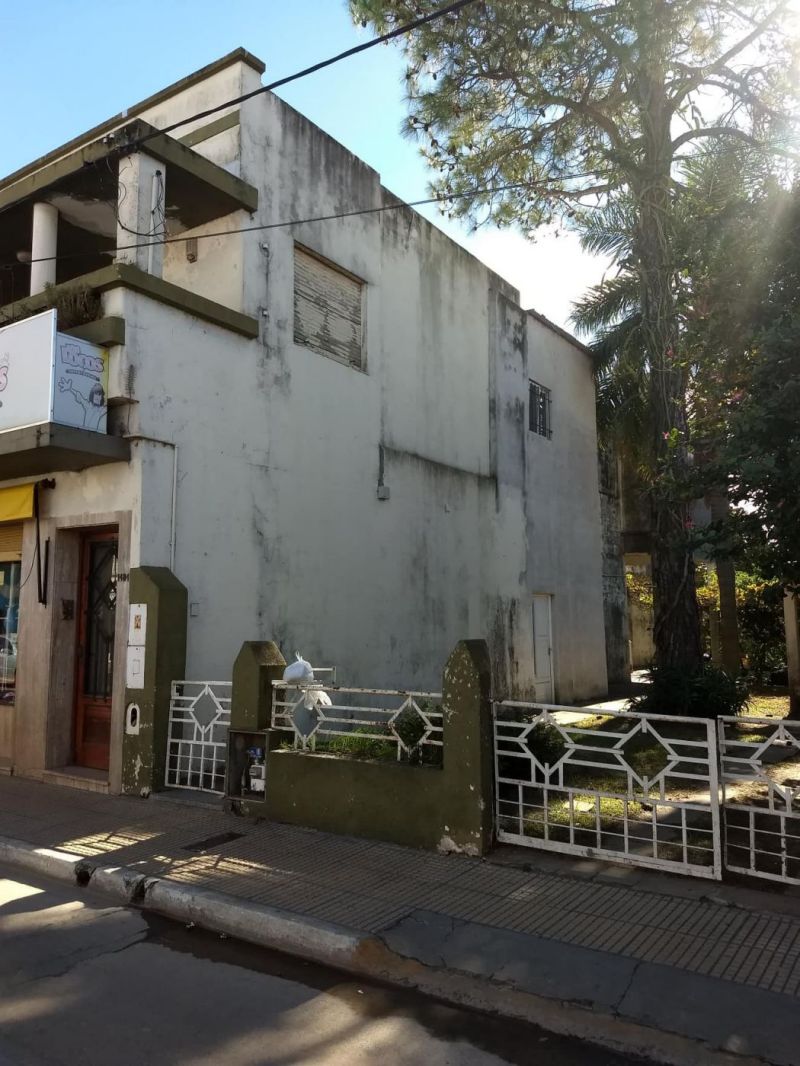 En Venta Local Comercial y Casa en Planta Alta - Inmobiliaria Zucco - 9