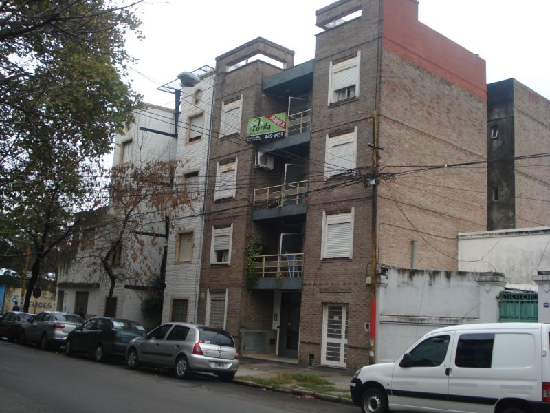 Urquiza 2900 - Zorila Constantino