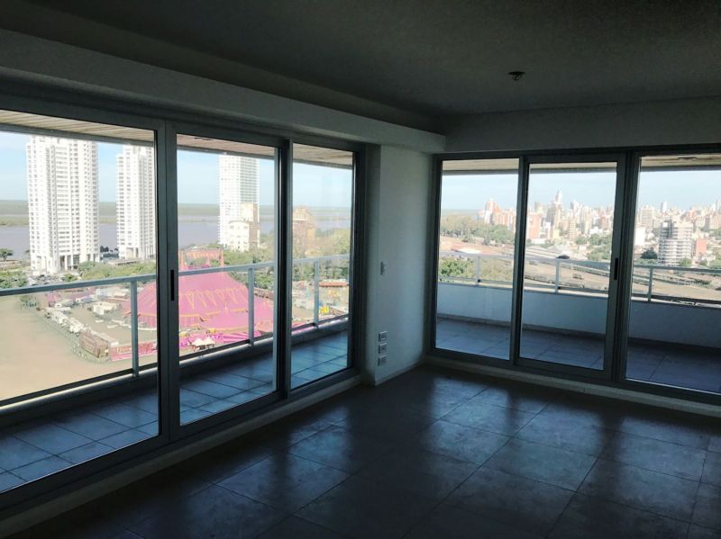 Av. Caseros 100 - Zorila Constantino — foto 3