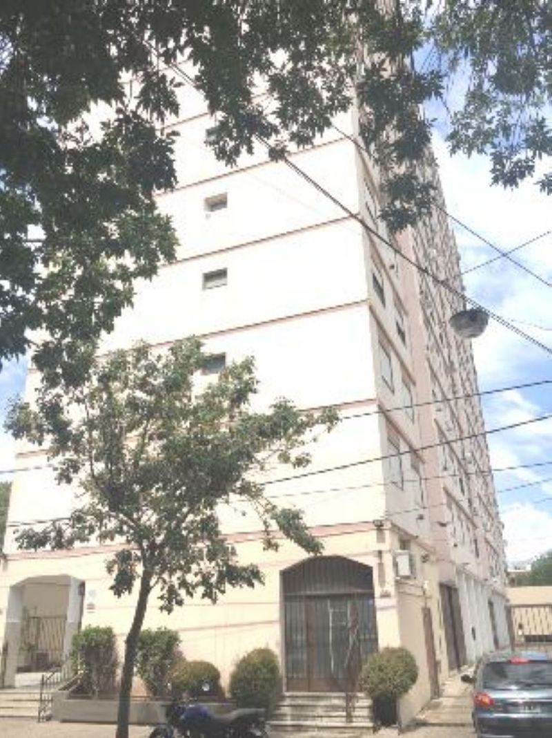 Cochabamba 45 Torre00 - Zorila Constantino — foto 12